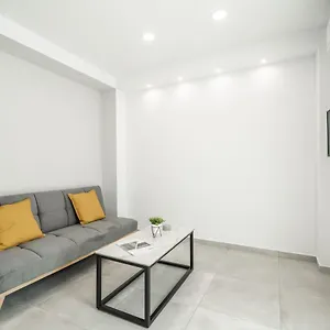 https://kiani-apts.rethymnohotels.net